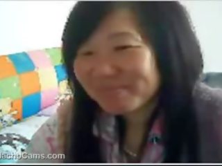 Middle-aged chinese woman vids off dhadhane