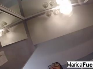 Marica hase 在 好色之徒 女用贴身内衣裤 手淫 在 该 镜子