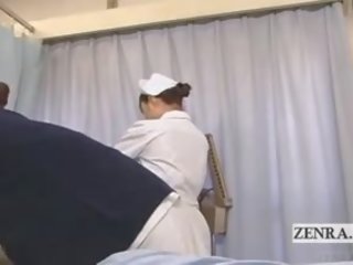 Subtitled eşikli heleý, ýalaňaç erkek ýapon nurses prep for intercourse