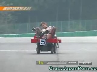 Divertido japonesa porcas filme race!
